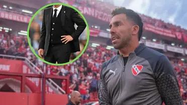 Carlos Tevez junto a un posible DT en la cancha de Independiente.