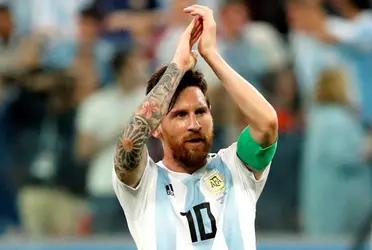 Cuando se conoció el sorte de Qatar 2022, la cuenta oficial de la selección polaca ninguneó al capitan argentino. Luego, la cuenta de la Albiceleste salió a responder. 