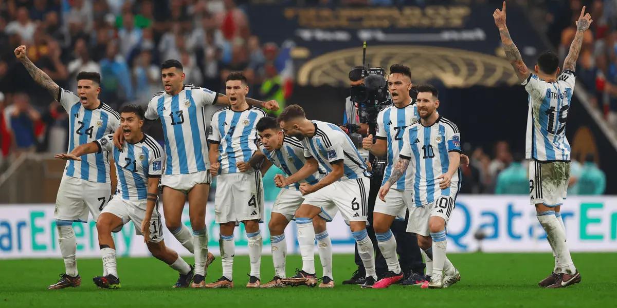 Destacó con la camiseta de la selección argentina, es pretendido por un gran de Europa y los hinchas perdieron la paciencia