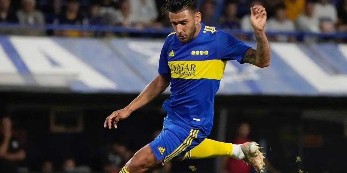 Eduardo Salvio en acción durante un partido de Boca.