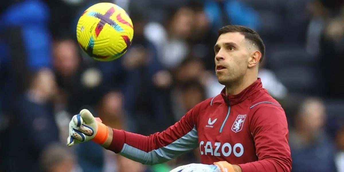 El arquero de la Selección Argentina fue suplente en su vuelta a Inglaterra, y este miércoles podría pasarle otra cosa inesperada.