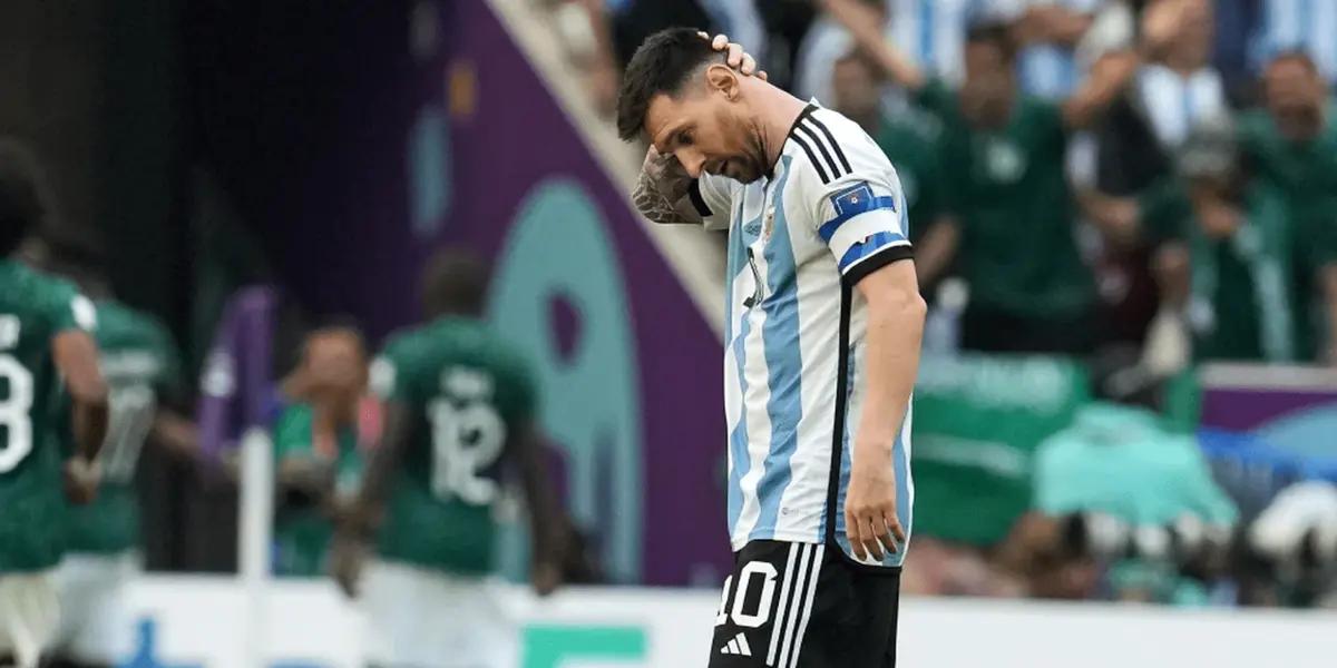 El capitán de la selección argentina, pese a su magnífica actuación, se topó la zona posterior del muslo izquierdo en más de una ocasión