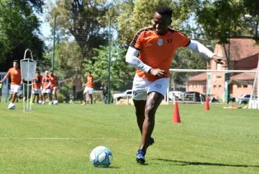 El colombiano tuvo una actitud repudiable en el partido entre Banfield y Argentinos Juniors.