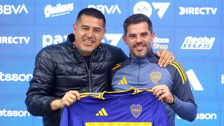 Campeón con Boca defendió a Gago y apuntó contra Riquelme sin filtro