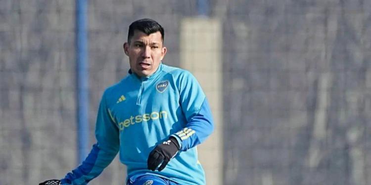 Junto a Gary Medel, el jugador de Boca que da lástima contra Barracas Central