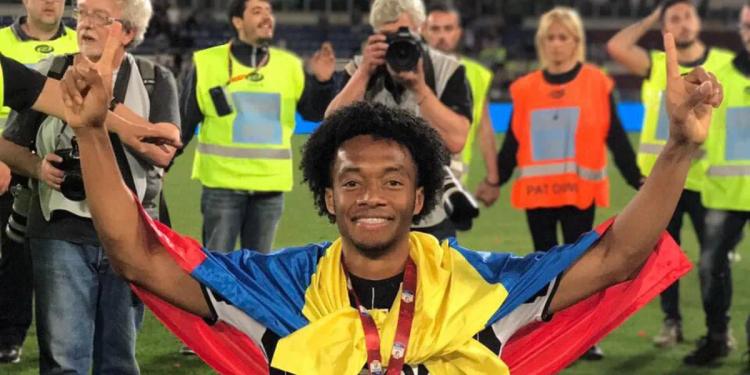 Primicia mundial, Juan Cuadrado jugaría en Boca y conoce en que condiciones sería