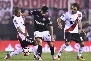 Lanús y River se enfrentan por la fecha tres de la Liga Profesional en La Fortaleza, el Granate quiere seguir con su buena racha mientras que el Millonario intentará conseguir la victoria ¿Cuándo juegan y por donde lo transmiten? Toda la información del partido acá.