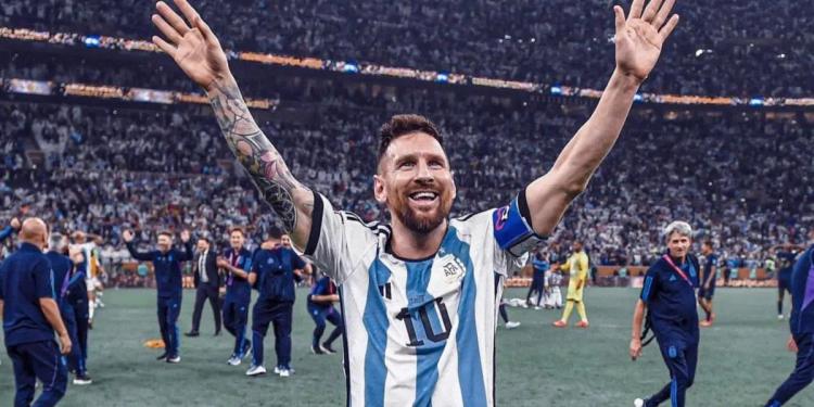 Los 9 gigantes europeos que tienen menos títulos que Lionel Messi desde su debut