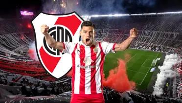 Lucas Robertone con la camiseta del Almería, y detrás el estadio Monumental.