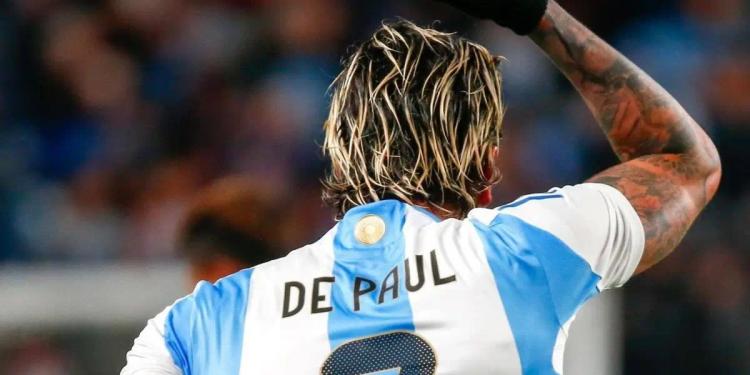 Historia, el dato que pone a De Paul como el mejor mediocampista de Argentina