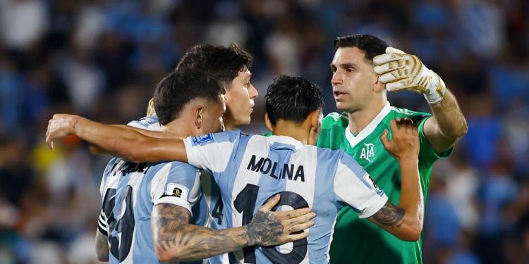 La Selección Argentina se prepara para callar a Raphinha y mira lo que hará la AFA