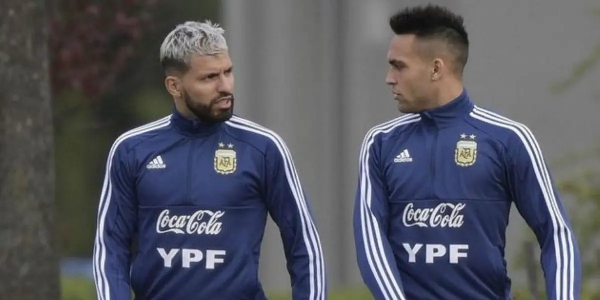 Después de la polémica, el Kun pudo ir a la concentración de Argentina y se encontró con el Toro.