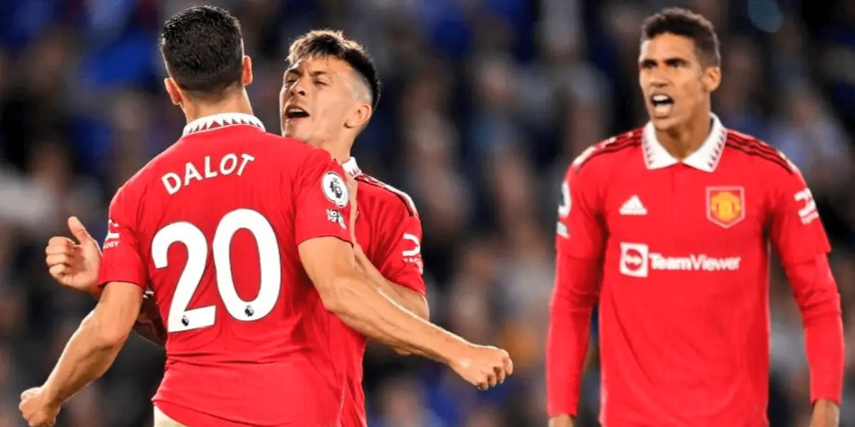 El central dejó una imagen que impactó a la hinchada del Manchester United tras la victoria frente a Leicester