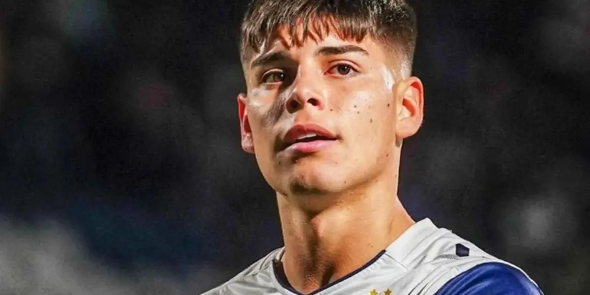  El joven delantero del Lobo parece ser estar en el radar de Boca, aunque la negociación por el jugador con Racing parece estar bastante encaminada.