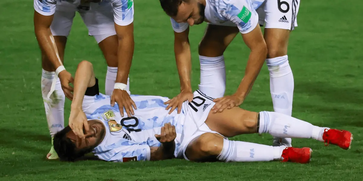 Estuvo a punto de romper al capitán de la selección argentina en Eliminatorias y la pasa mal en Medio Oriente