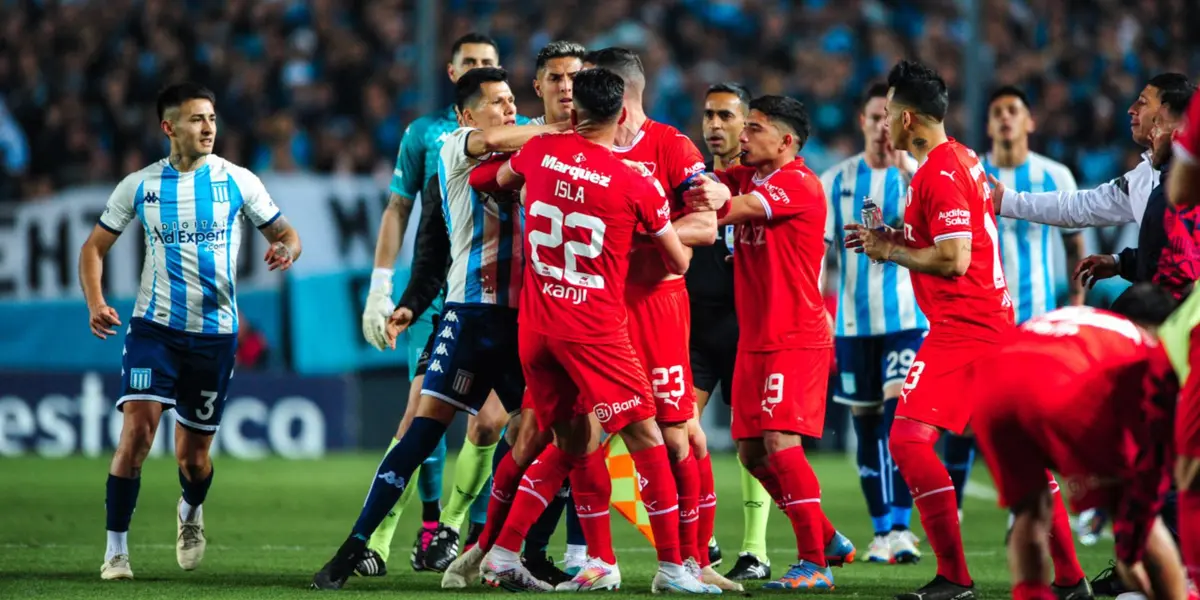 Racing e Independiente en el último clásico de Avellaneda en el Cilindro.